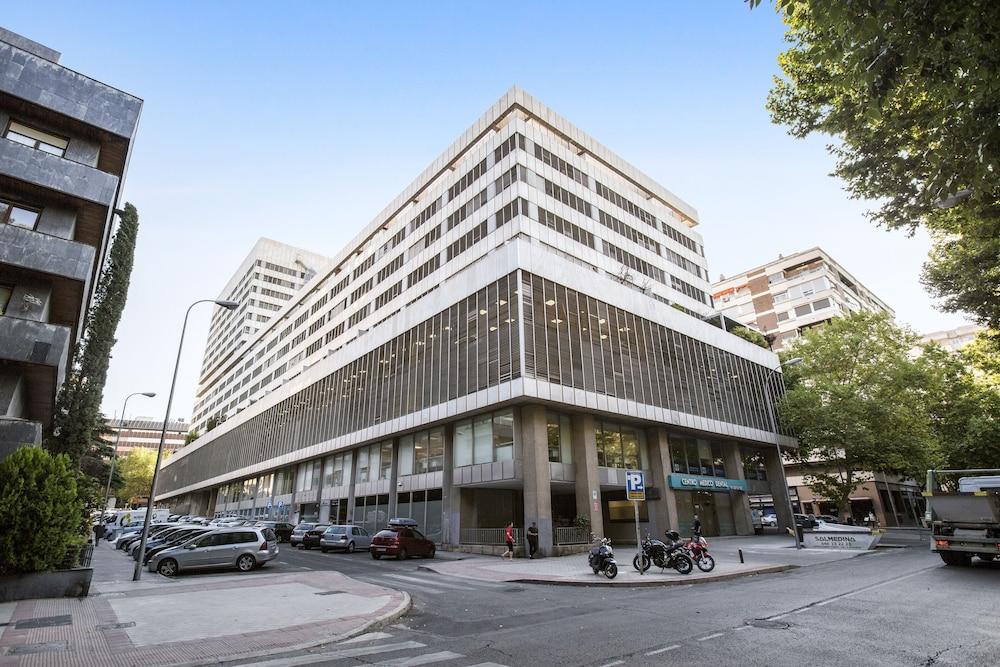 מדריד Pierre & Vacances Apartamentos Edificio Eurobuilding 2 מראה חיצוני תמונה